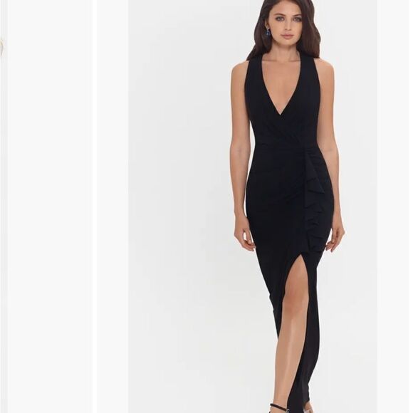 NWT Betsy & Adam "BOBBI" RUFFLED V-NECKW
GOWN - Picture 1 of 7